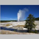 IMG_20160906_120212_Yellowstone_BeehiveGeyser.jpg